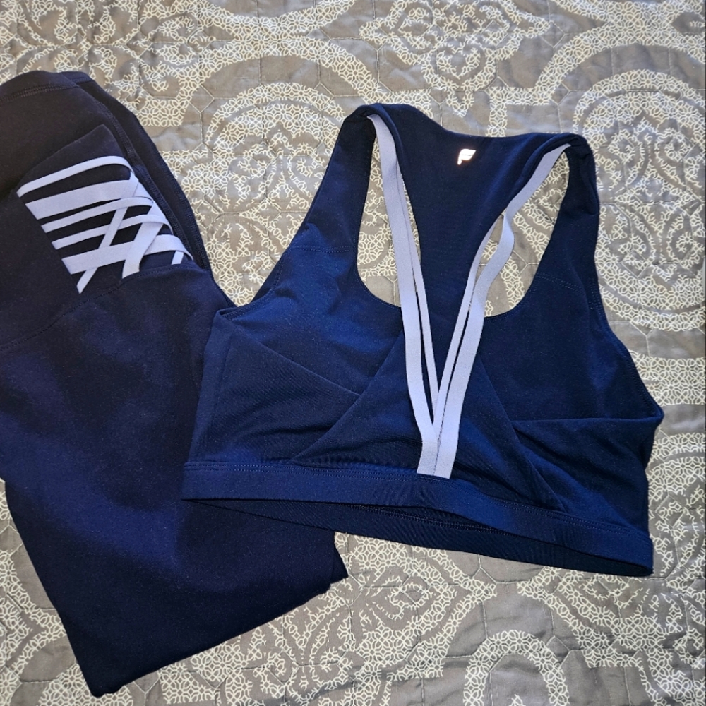 Sports bra